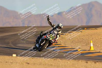 media/Dec-16-2023-CVMA (Sat) [[bb38a358a2]]/Race 13 Amateur Supersport Middleweight/